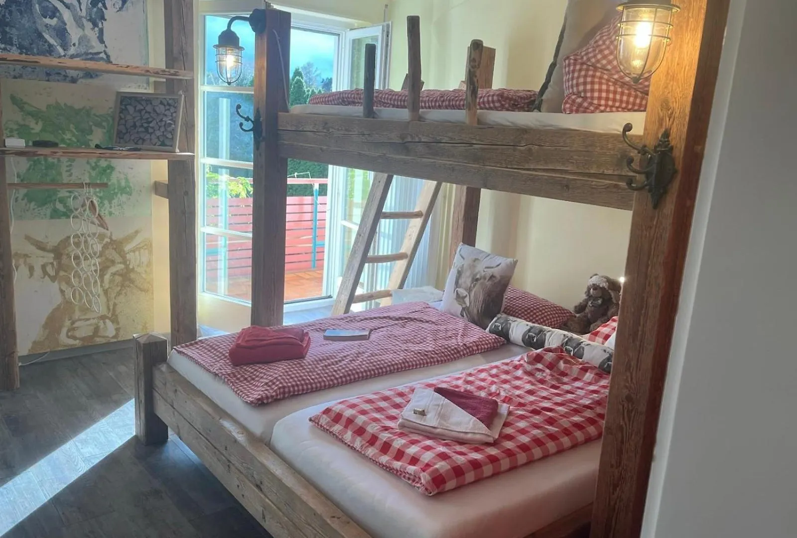 Apartmán Glueckliche Kuh-Villa - Achtsamer Rueckzugsort Mit Traumgarten, Schwimmteich & Raum Zum Sein - Allgaeu Kempten
